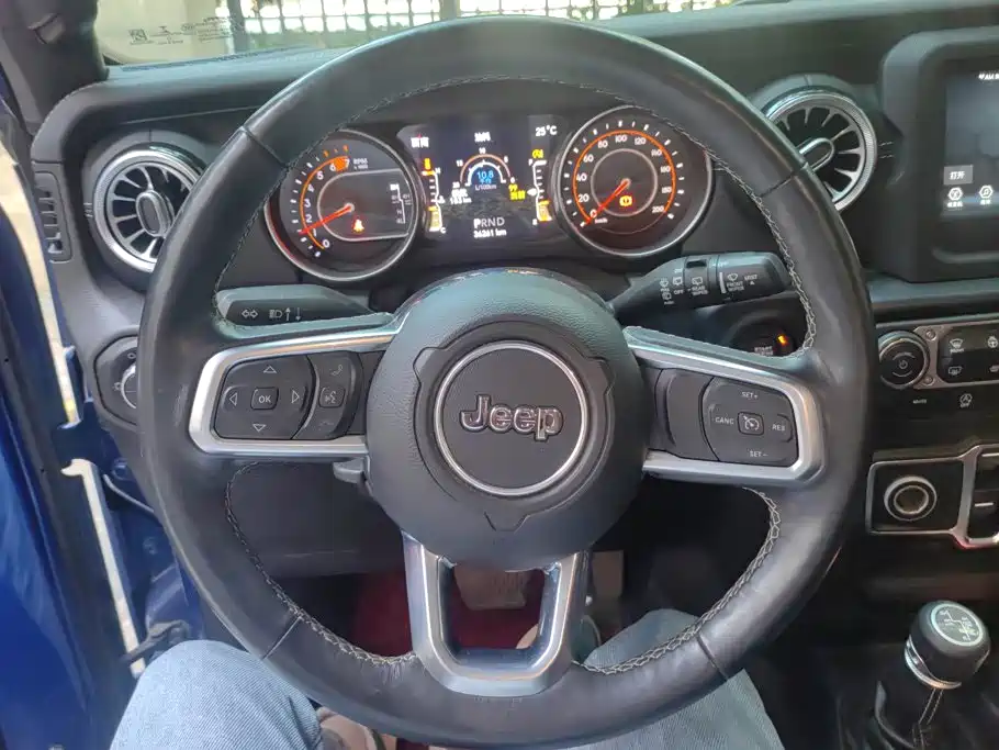 Jeep Wrangler — миниатюра 15