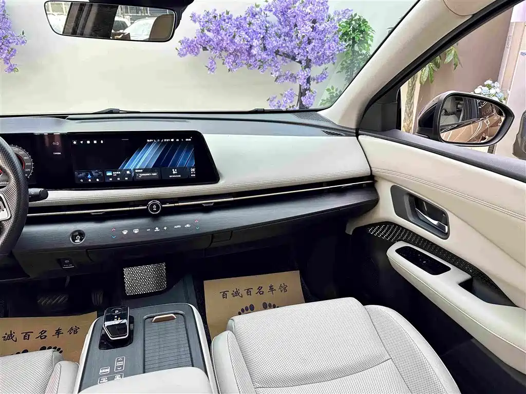 Nissan Ariya — миниатюра 14