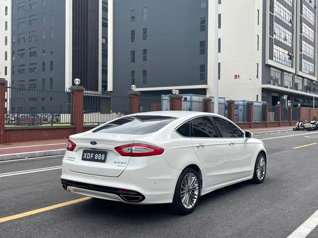 Ford Mondeo — миниатюра 4
