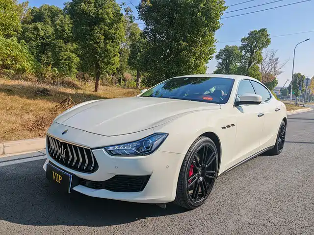 MASERATI GHIBLI