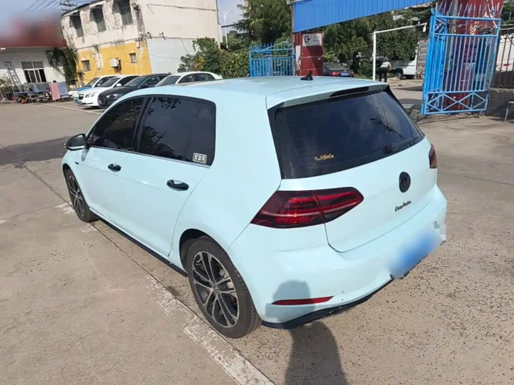 Volkswagen Golf — миниатюра 5