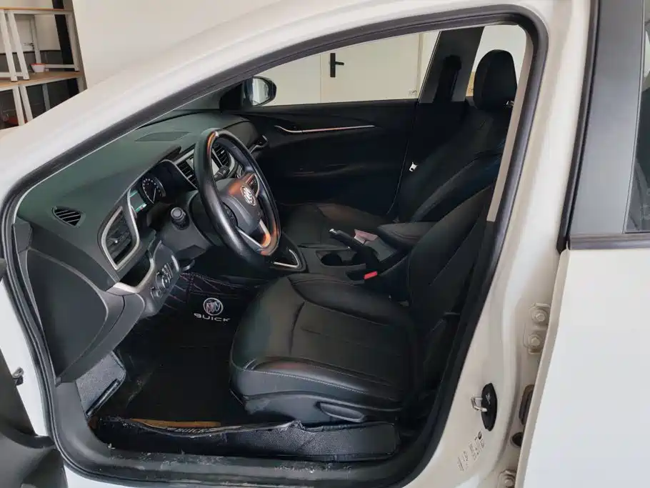 Buick Excelle — миниатюра 9