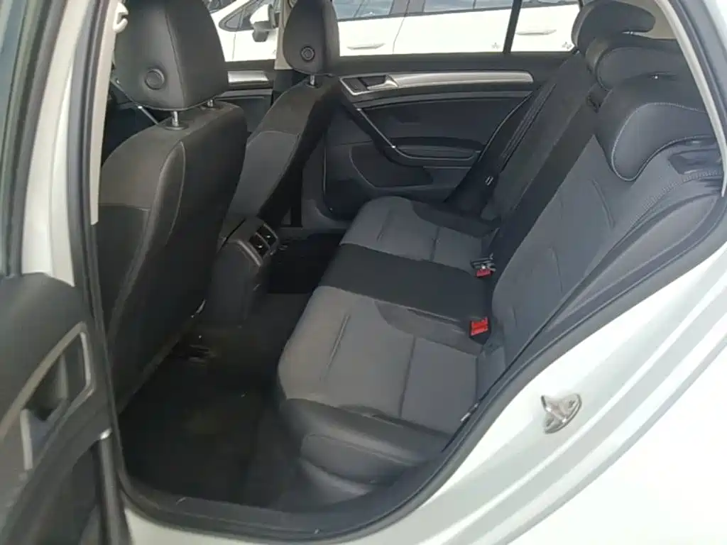 Volkswagen Golf — миниатюра 17