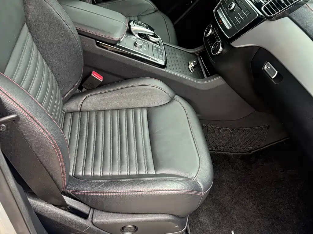 Mercedes-Benz GLE Coupe — миниатюра 15