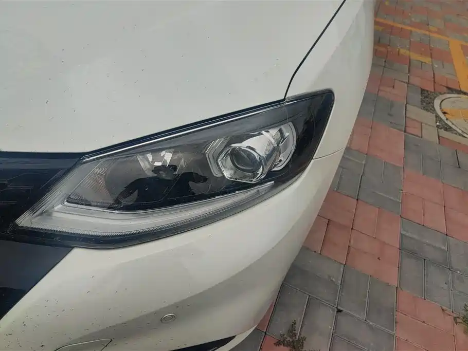 Nissan Tiida 2023 1.6L CVT