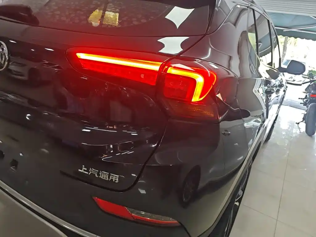 Buick Encore GX — миниатюра 8