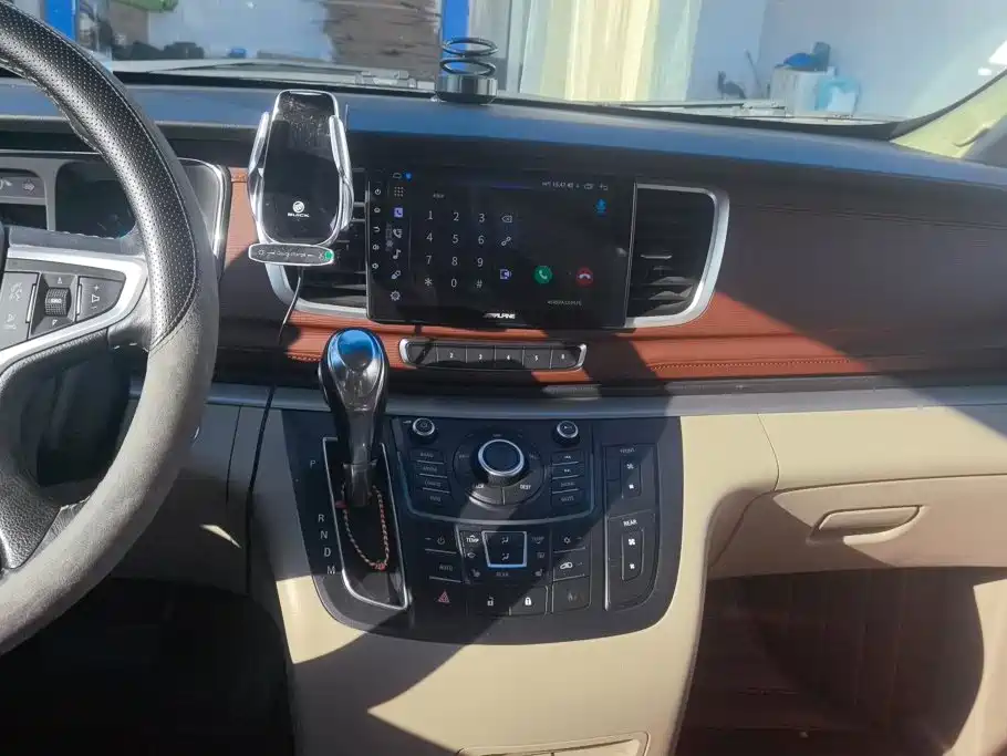Buick GL8 — миниатюра 13