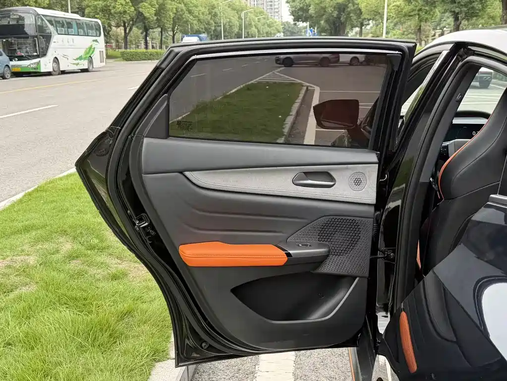 Changan UNI-V — миниатюра 17