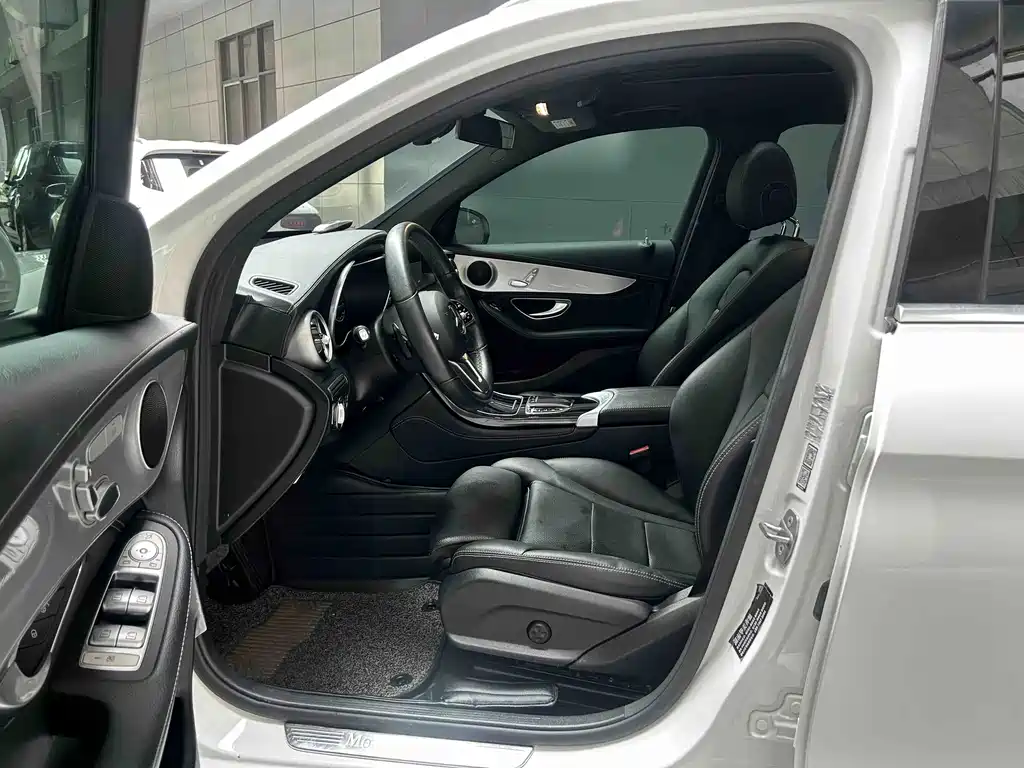 Mercedes-Benz GLC — миниатюра 12