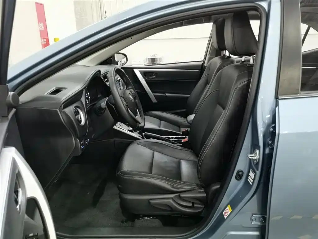 Toyota Corolla 2017 1.8L E-CVT Elite