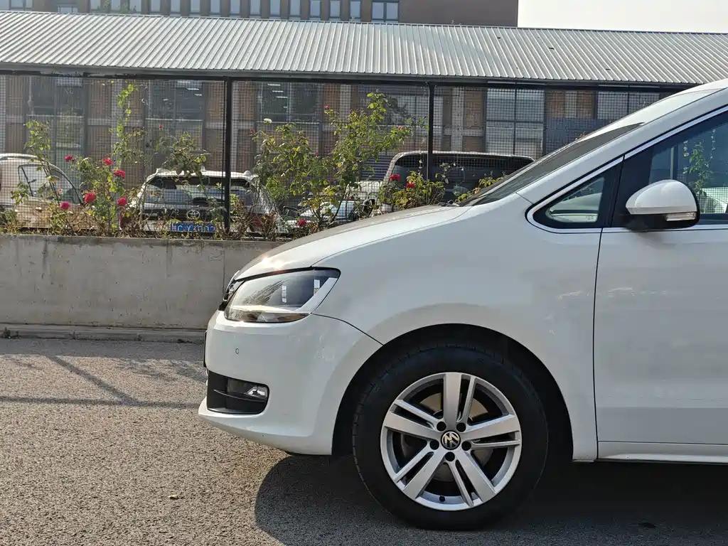 Volkswagen Sharan — миниатюра 5
