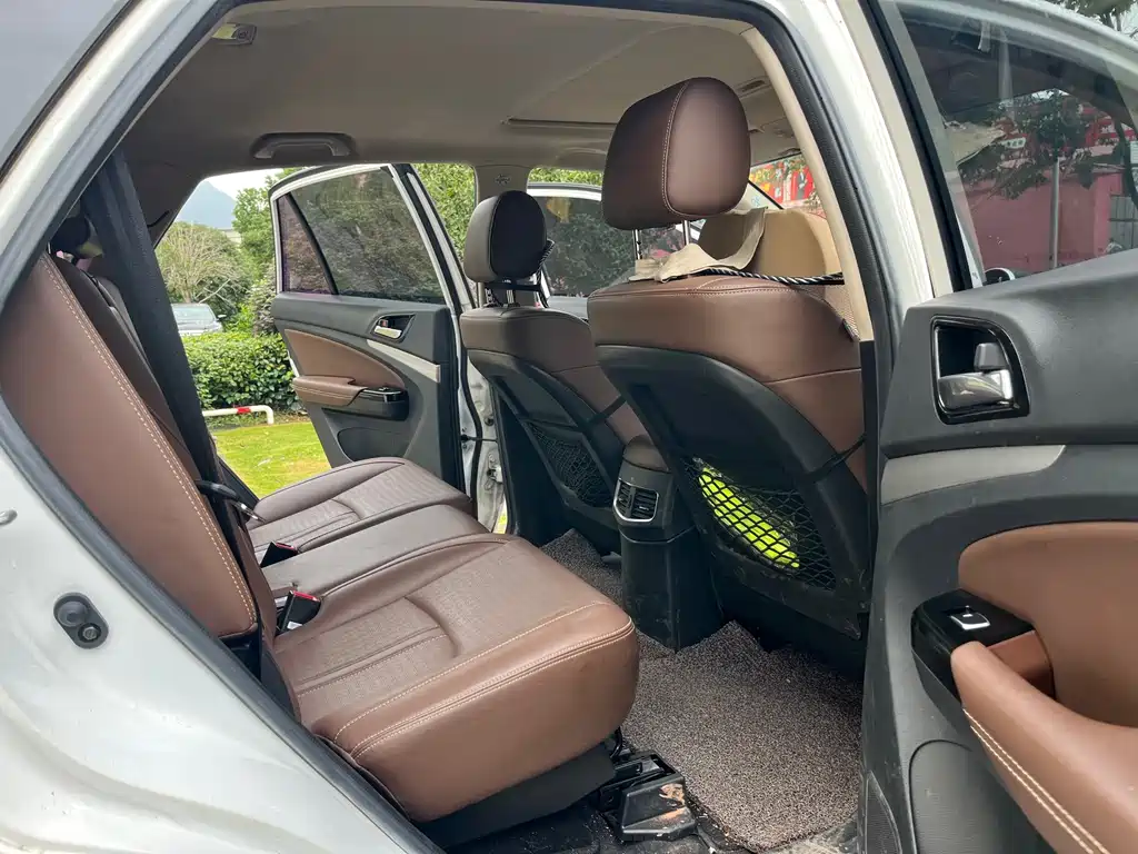 BYD S7 — миниатюра 10