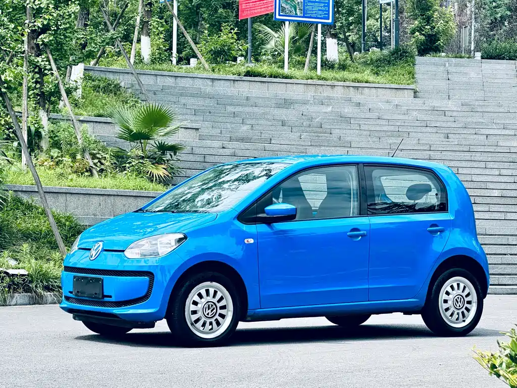 Volkswagen up! 2015 1.0L move up!