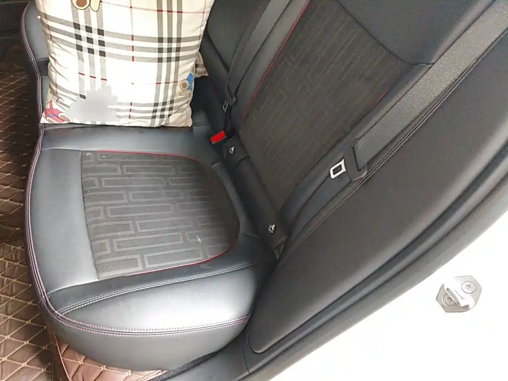 Ford Mondeo — миниатюра 18