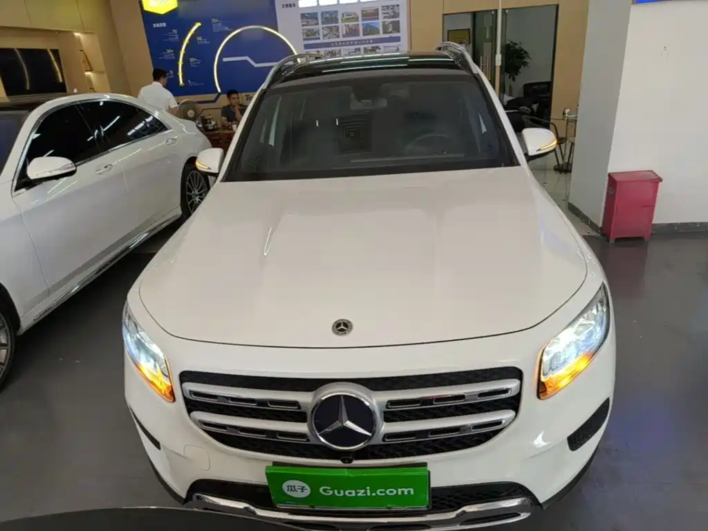 Mercedes-Benz GLB — миниатюра 3