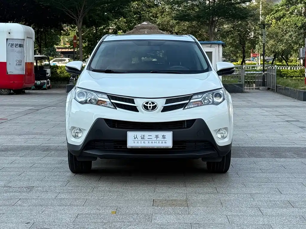 Toyota RAV4 — миниатюра 2