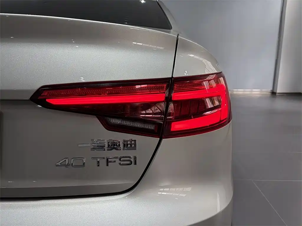 Audi A4L — миниатюра 13