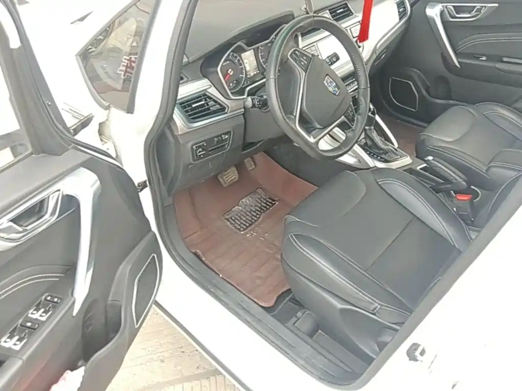Geely Vision X3 — миниатюра 16