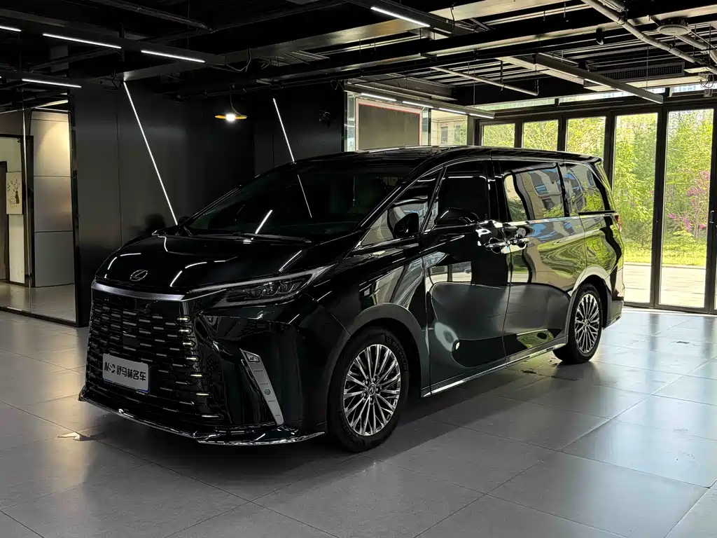 Lexus LM 2024