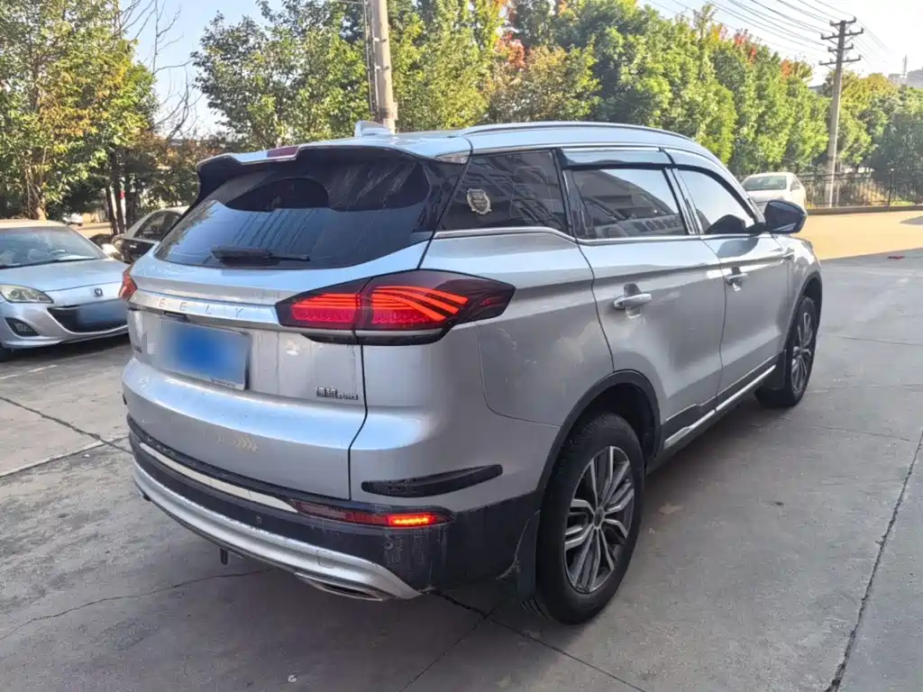 Geely Boyue — миниатюра 7