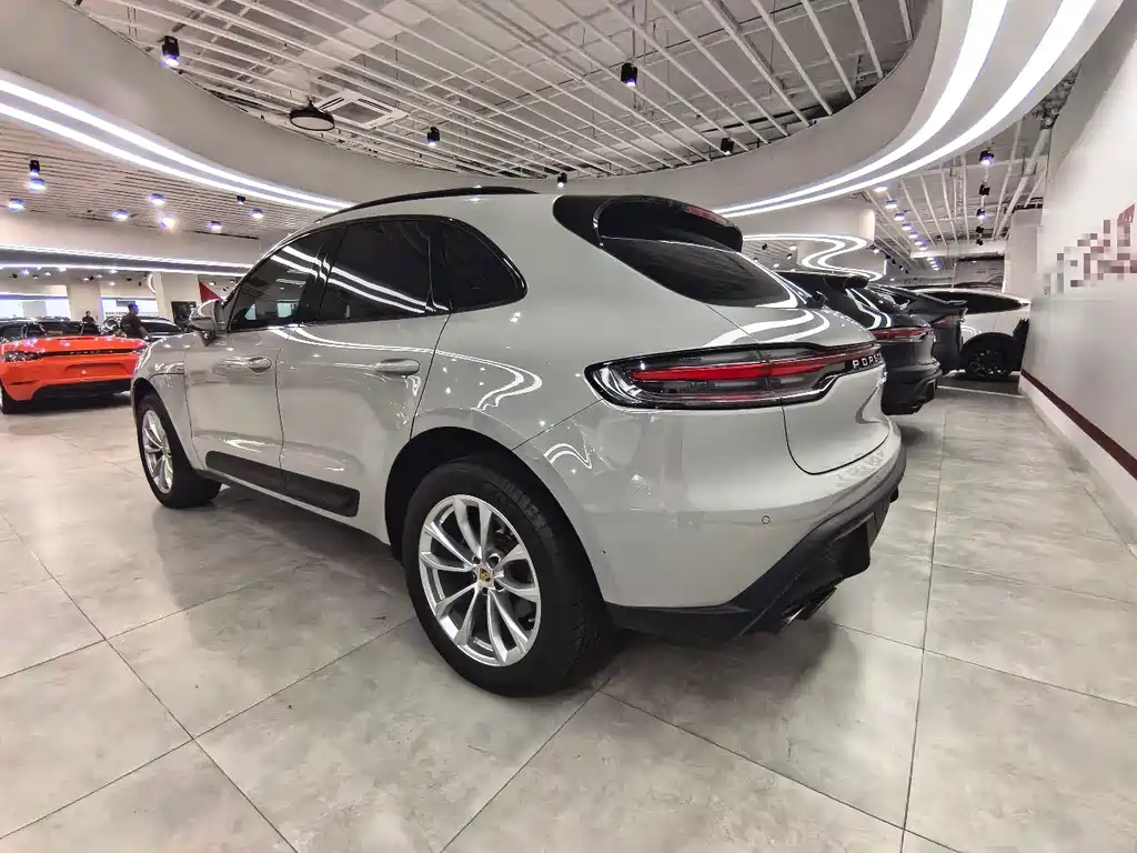 Porsche Macan — миниатюра 18