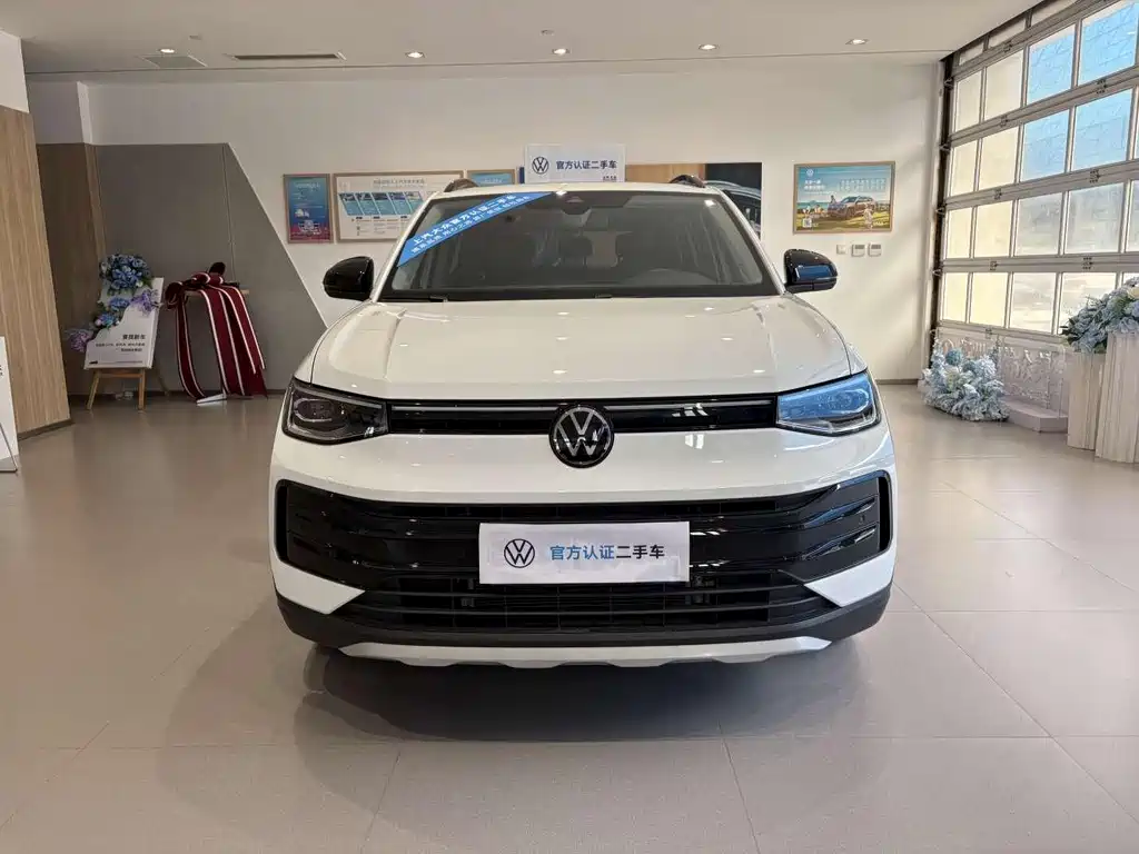 Volkswagen Tharu — миниатюра 2
