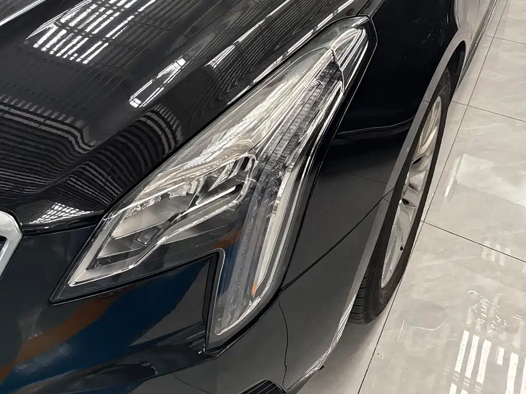 Cadillac XTS — миниатюра 5