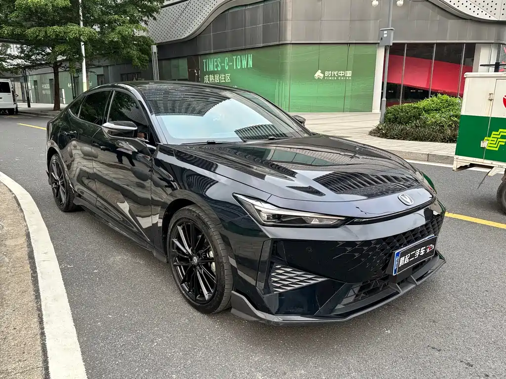 Changan UNI-V — миниатюра 3