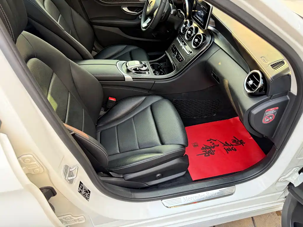 Mercedes-Benz C-Class — миниатюра 16