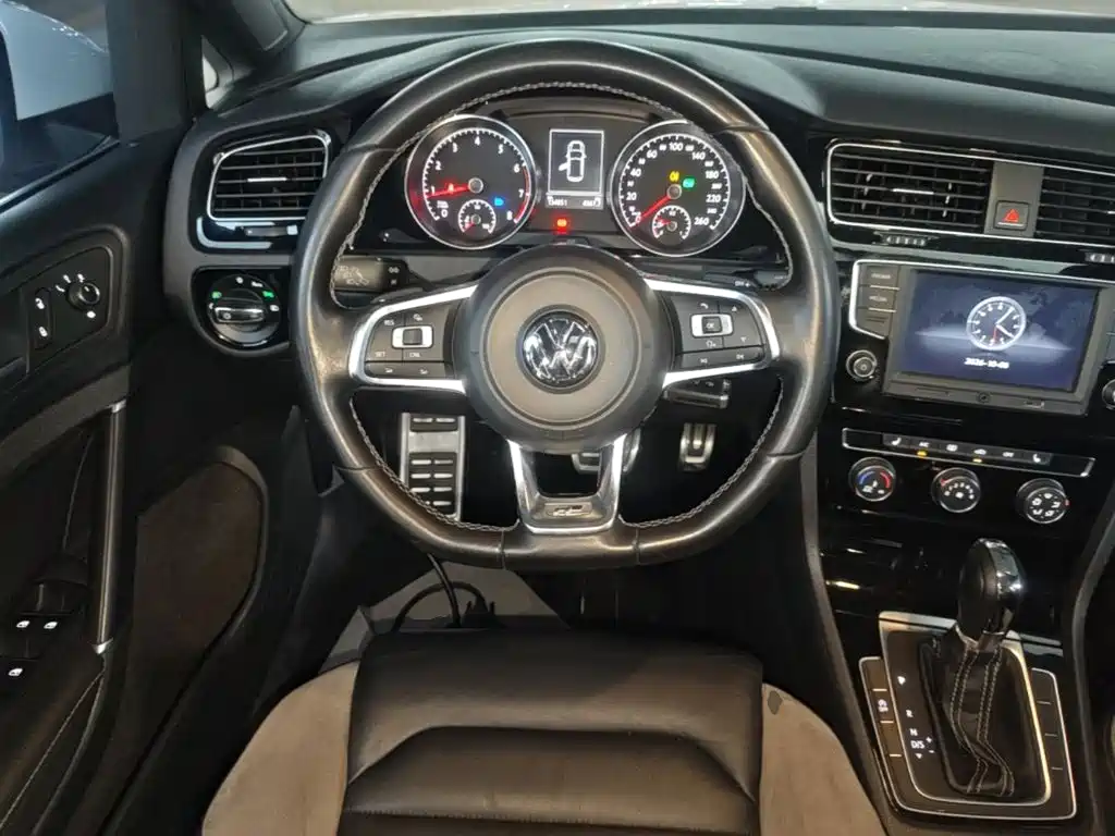 Volkswagen Golf — миниатюра 11