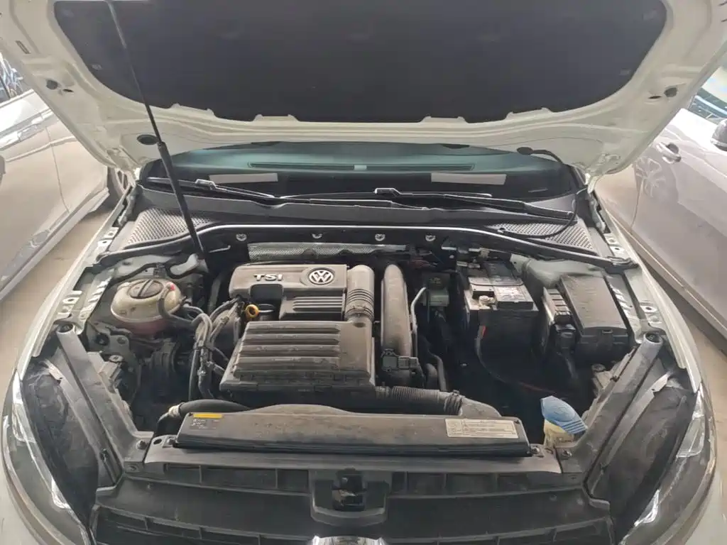 Volkswagen Golf — миниатюра 20
