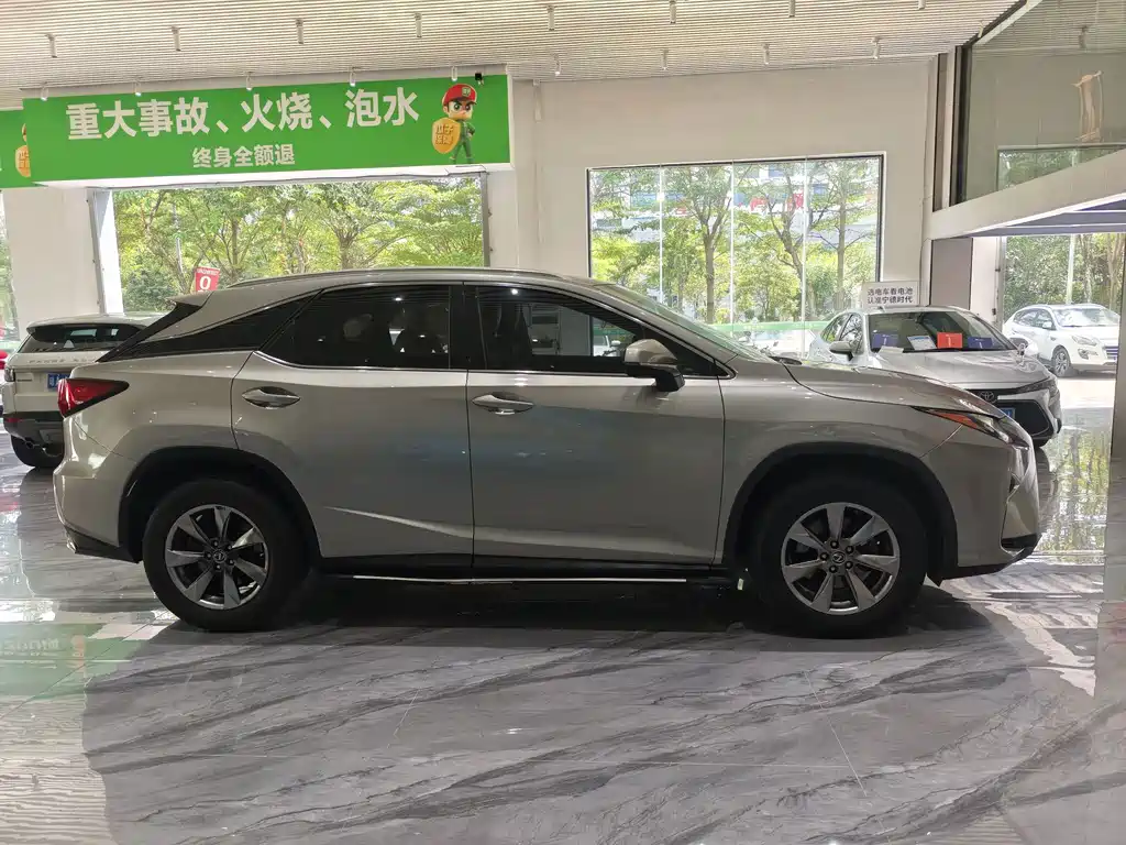 Lexus RX — миниатюра 4