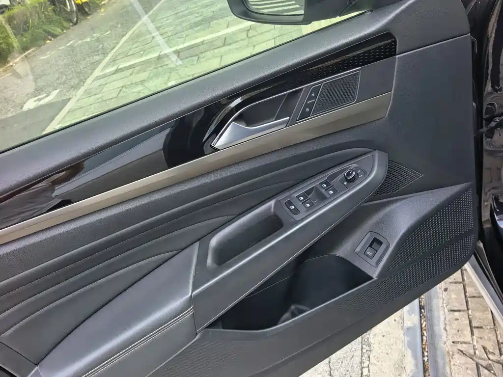 Volkswagen Passat — миниатюра 19
