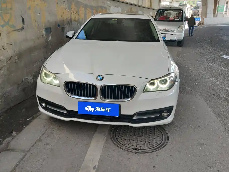 BMW 5 Series — миниатюра 2