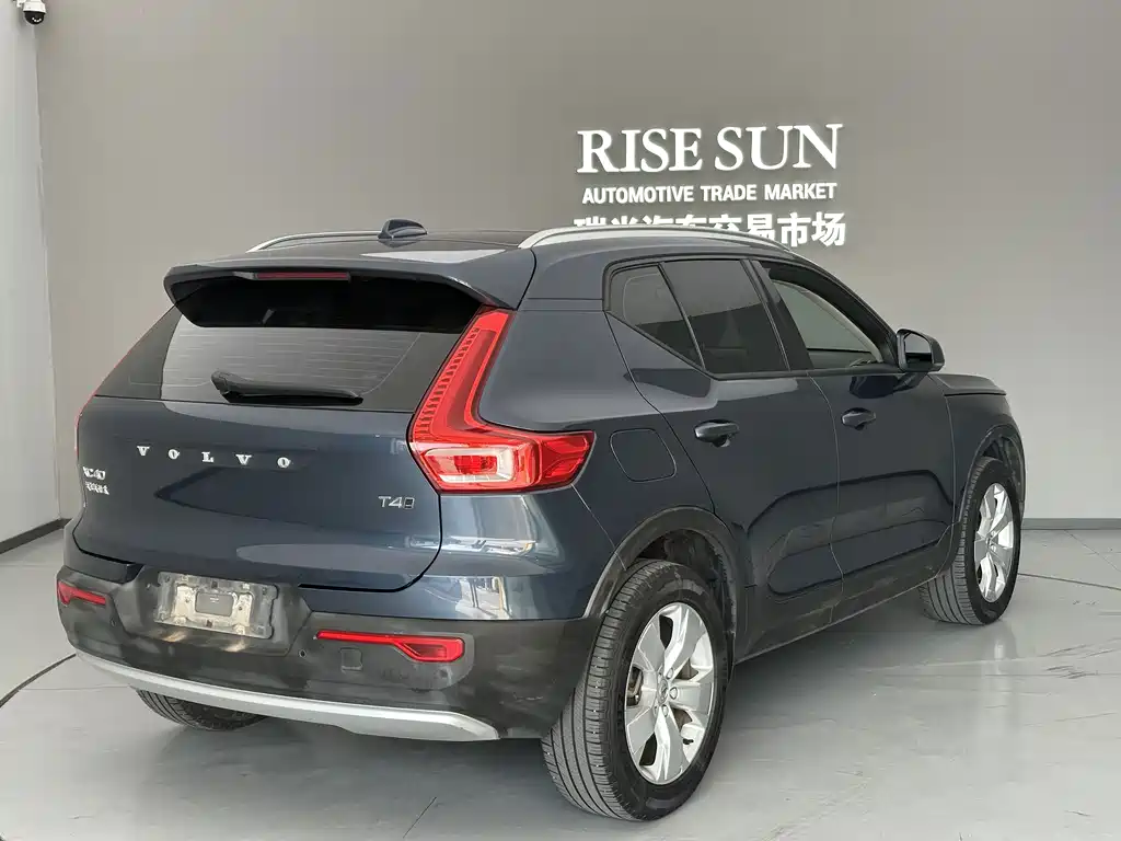 Volvo XC40 — миниатюра 5