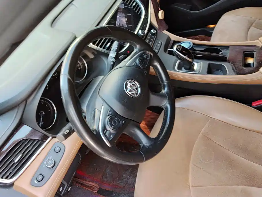 Buick LaCrosse — миниатюра 15