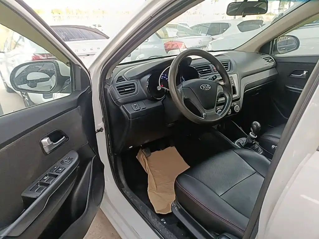 Kia K2 — миниатюра 16
