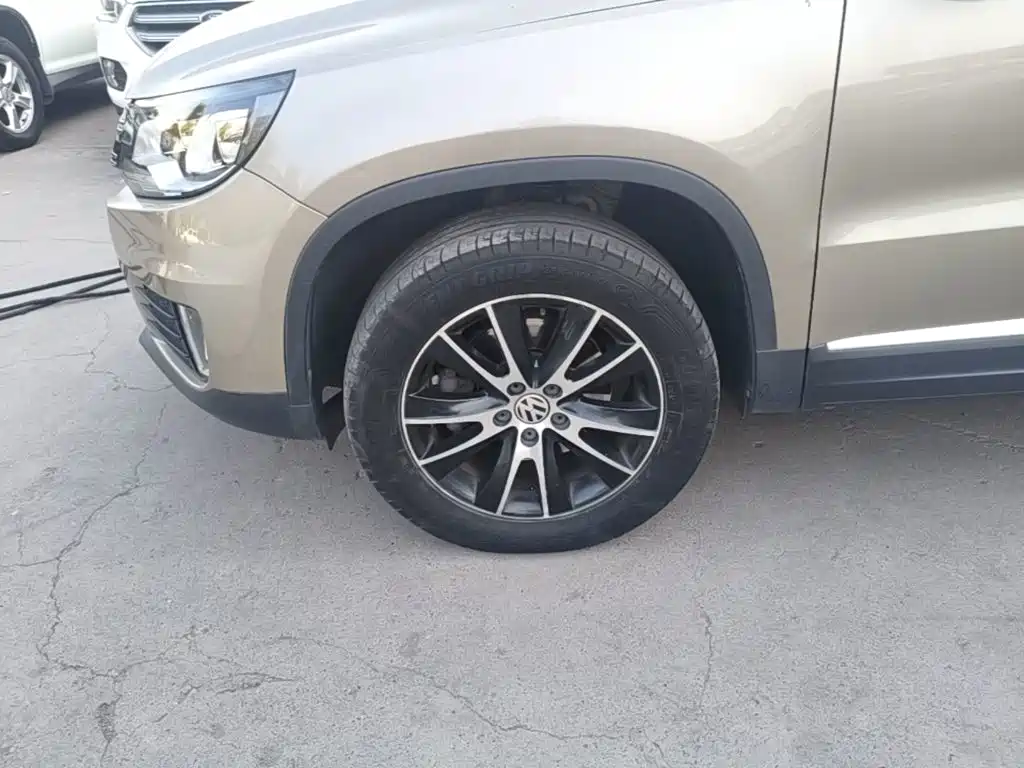 Volkswagen Tiguan — миниатюра 23