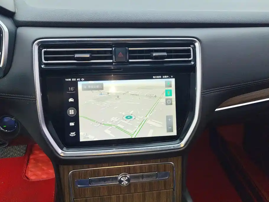 Roewe RX8 — миниатюра 13