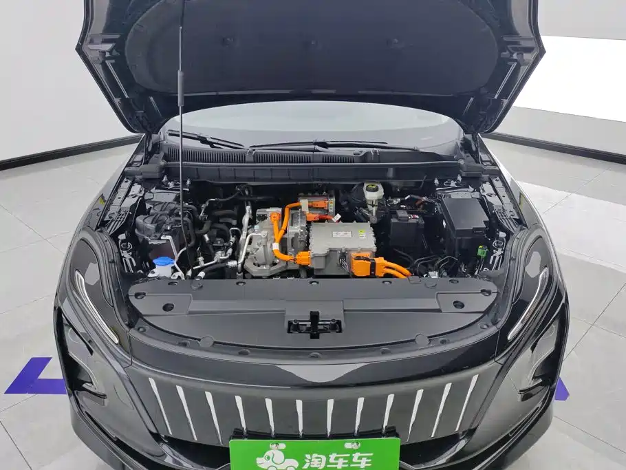 Hongqi Hongqi E-QM5 — миниатюра 10