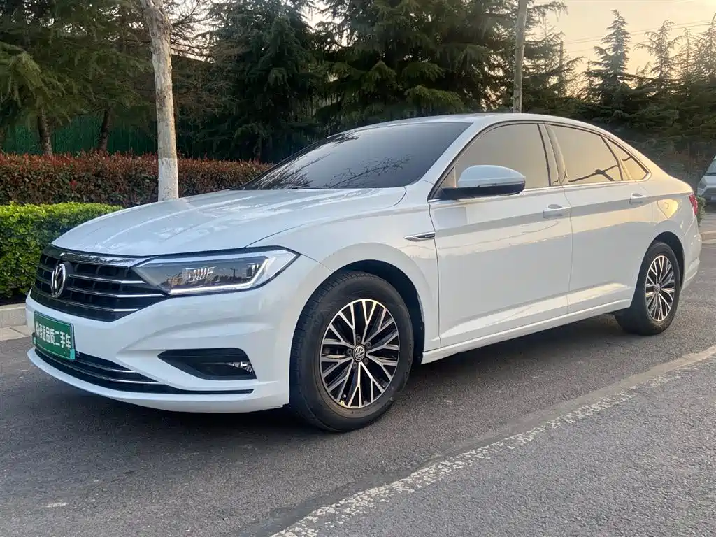 Volkswagen Sagitar 2021