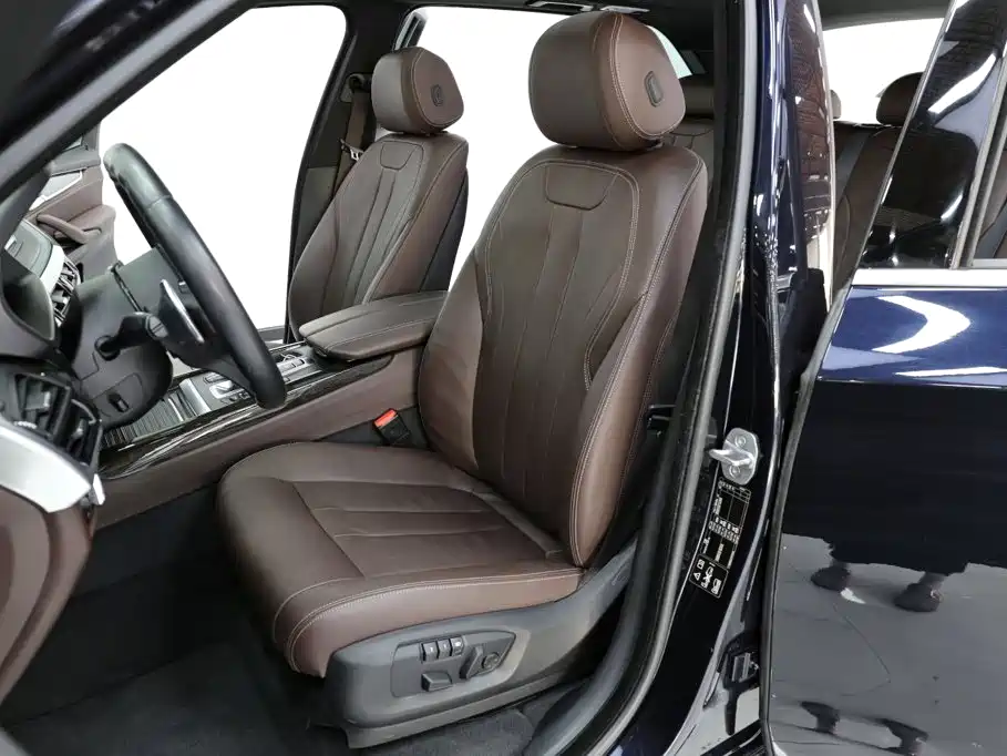 BMW X5 (Import) — миниатюра 7