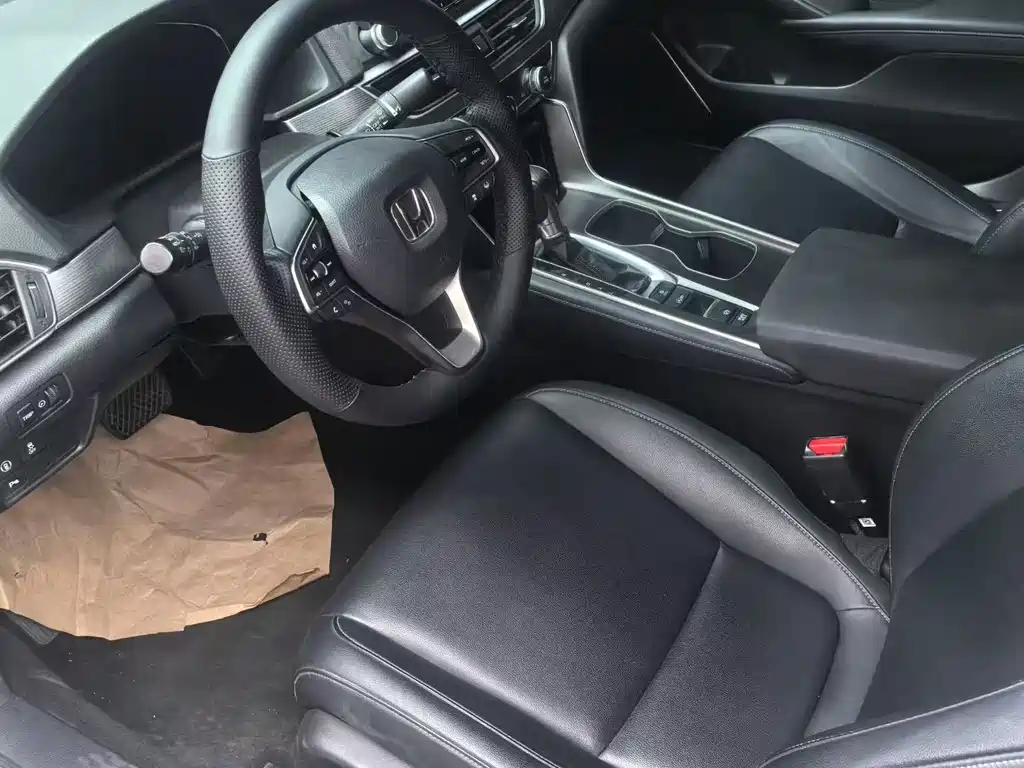Honda Accord — миниатюра 6