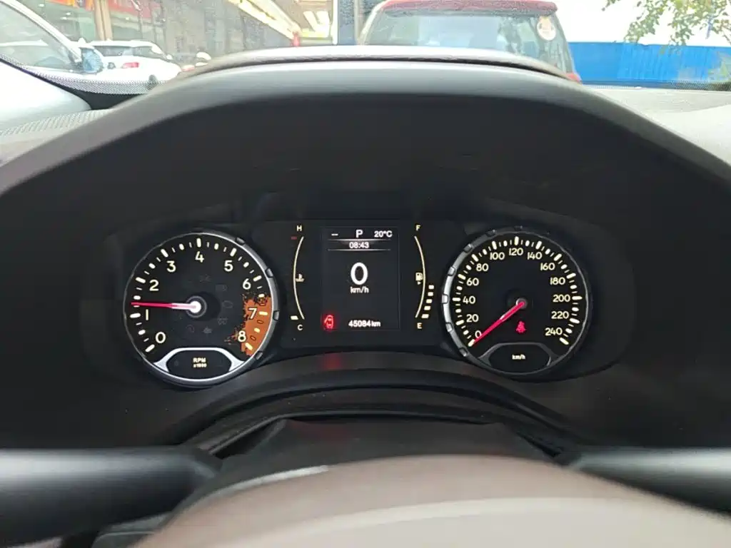 Jeep Renegade — миниатюра 8