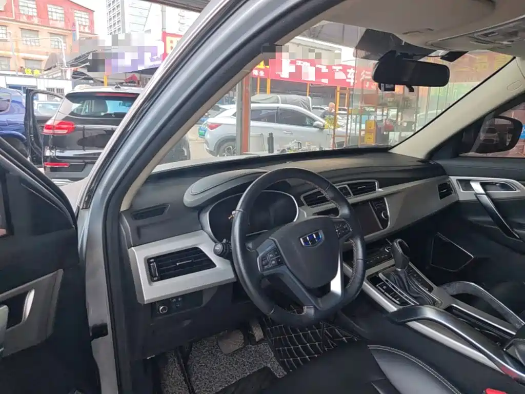 Geely Boyue — миниатюра 10