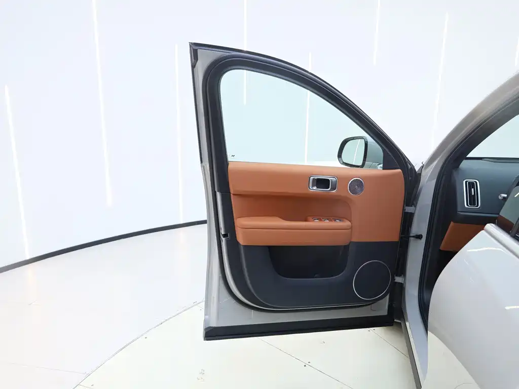 Li Auto Li L6 — миниатюра 11