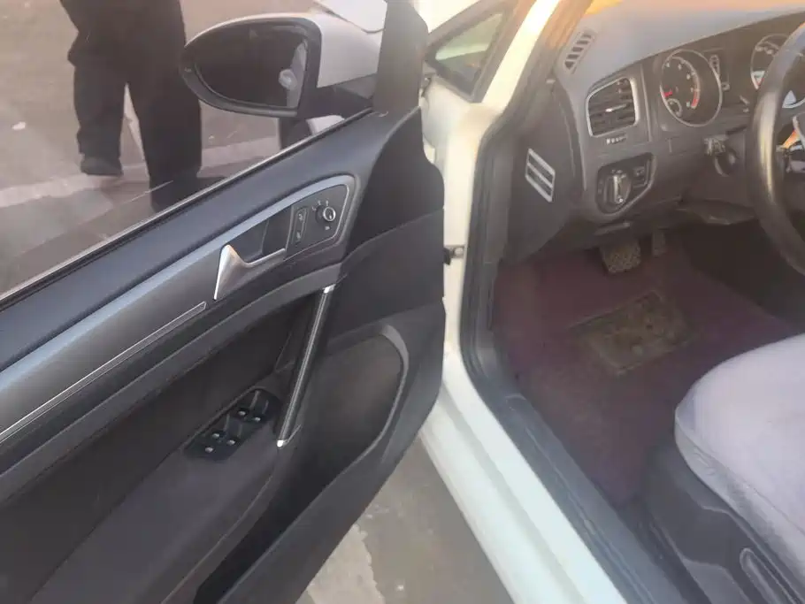 Volkswagen Golf — миниатюра 7