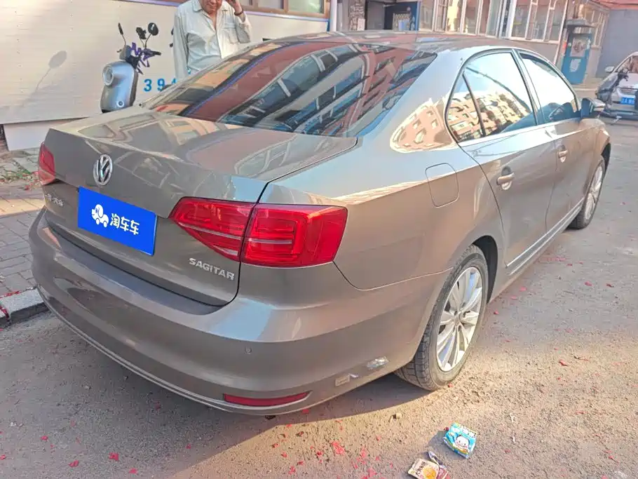 Volkswagen Sagitar — миниатюра 3