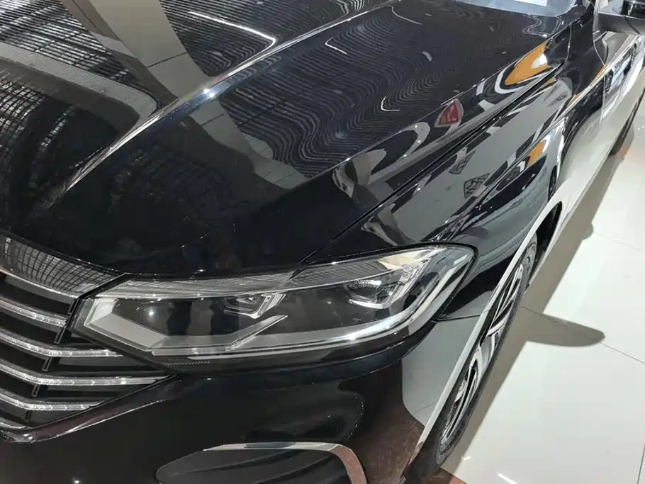 Volkswagen Lavida — миниатюра 5