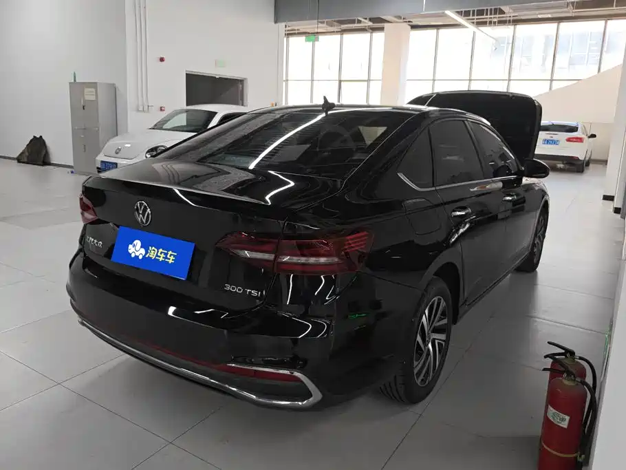 Volkswagen Lavida — миниатюра 3